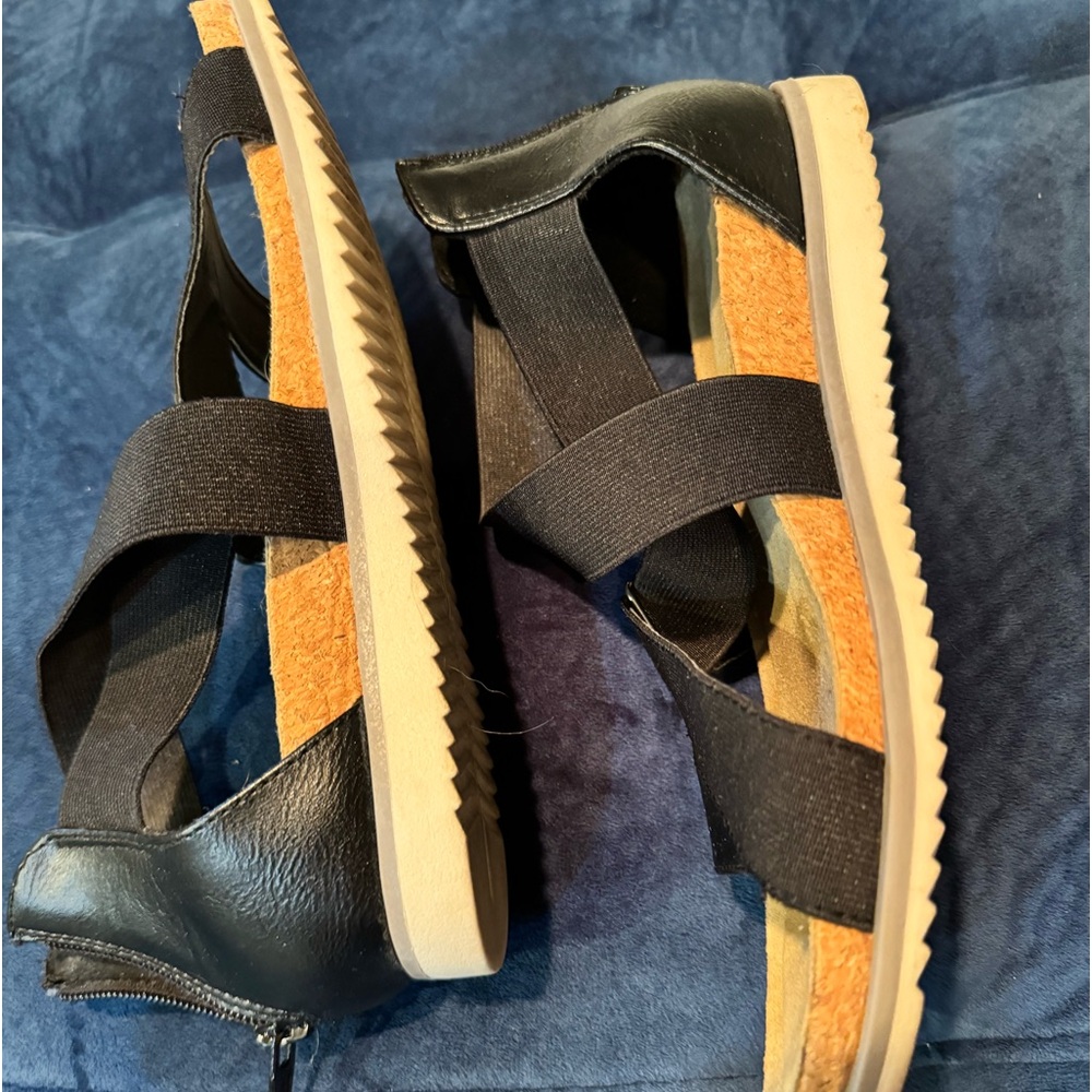 Croft & Barrow black wrap strap sandals Size 7.5